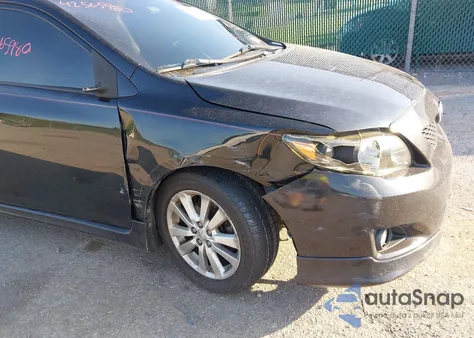 2010 Toyota Corolla S из США, поврежденный, VIN 2T1BU4EE8AC302376